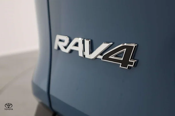 2024 Toyota RAV4 Hybrid Cruiser 2WD image 11