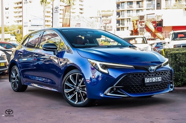 2024 TOYOTA Corolla Hatch Hybrid ZR image 1
