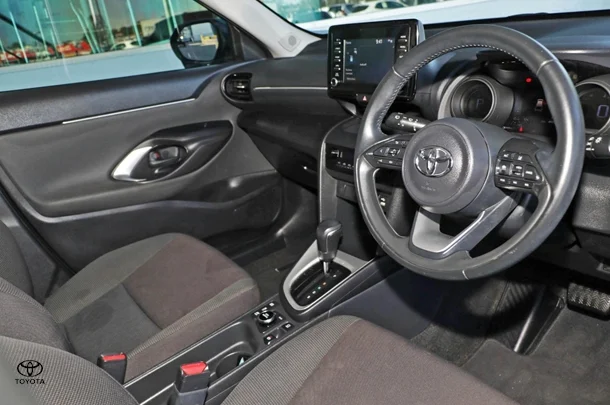 2021 Toyota Yaris Cross Hybrid GX image 8