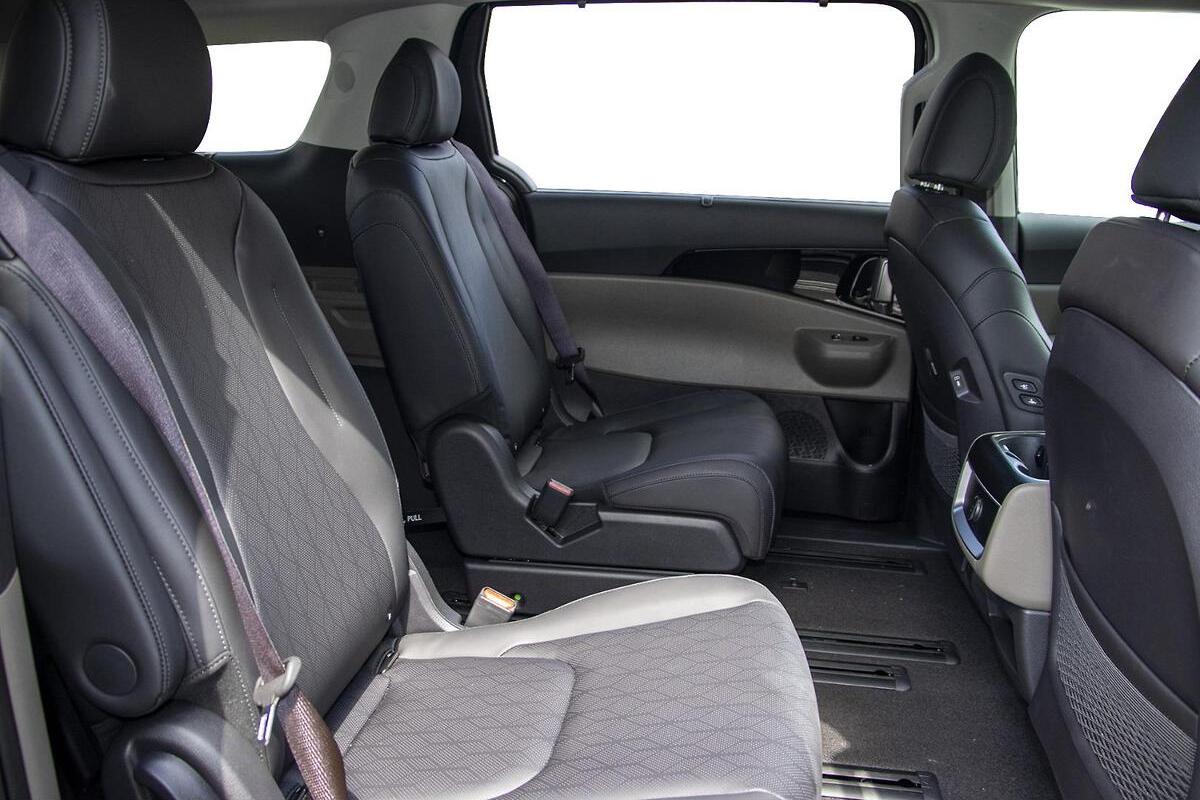 2024 Kia Carnival GT-Line HEV Auto MY25 image 8