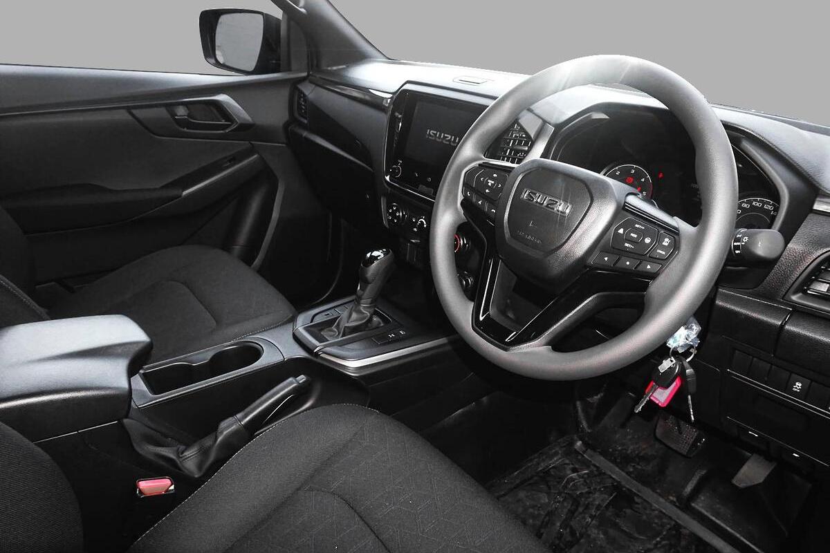 2025 Isuzu D-MAX X-RIDER Auto 4x4 MY24 image 3