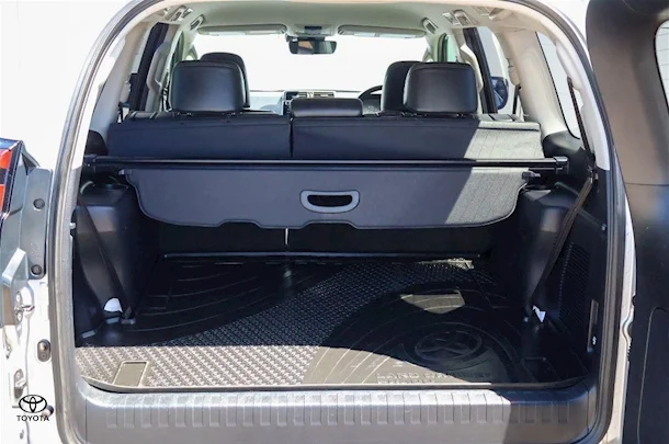 2019 Toyota Prado VX image 6