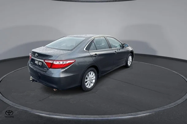 2016 Toyota CAMRY Altise image 8