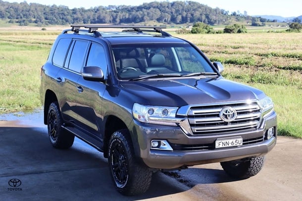 2020 Toyota Landcruiser VX image 9