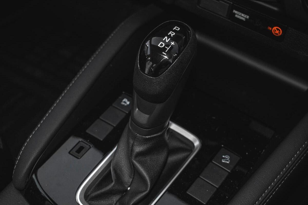 2024 Mazda BT-50 XT TF Auto 4x2 Dual Cab image 14