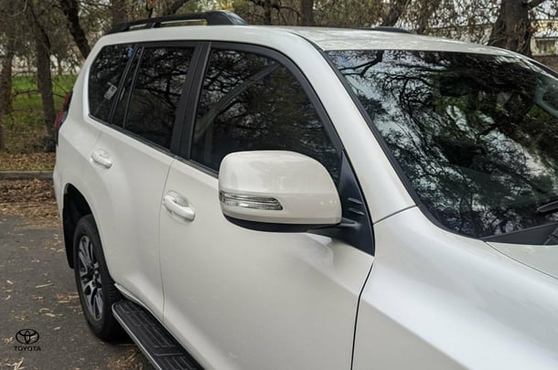 2022 Toyota Prado VX image 5