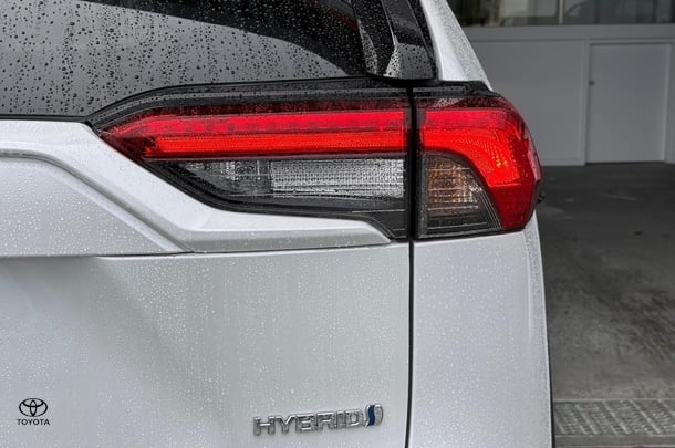 2024 Toyota RAV4 Hybrid GXL AWD image 6
