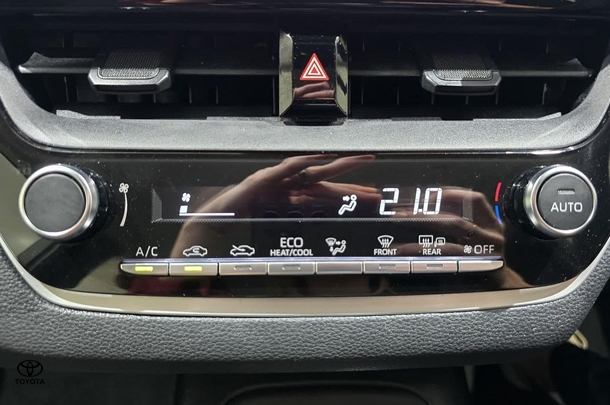 2024 Toyota COROLLA SEDAN HYBRID Ascent Sport image 22