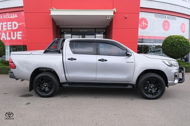 2019 Toyota Hilux Rogue image 5