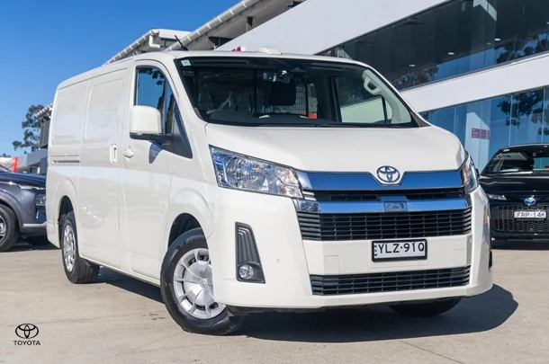 2022 Toyota HIACE LWB image 1
