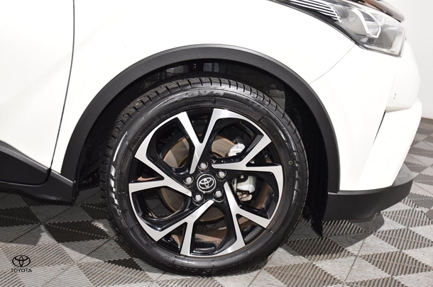 2019 Toyota C-HR Koba AWD image 18