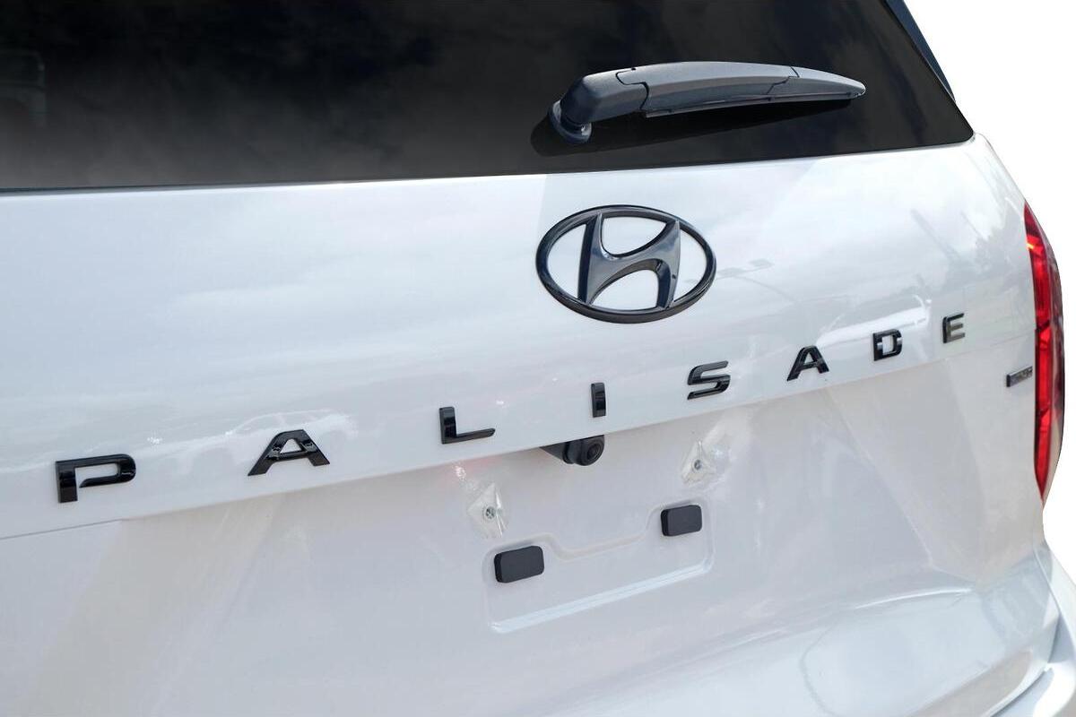 2025 Hyundai Palisade Calligraphy Black Ink Auto AWD MY25 image 10
