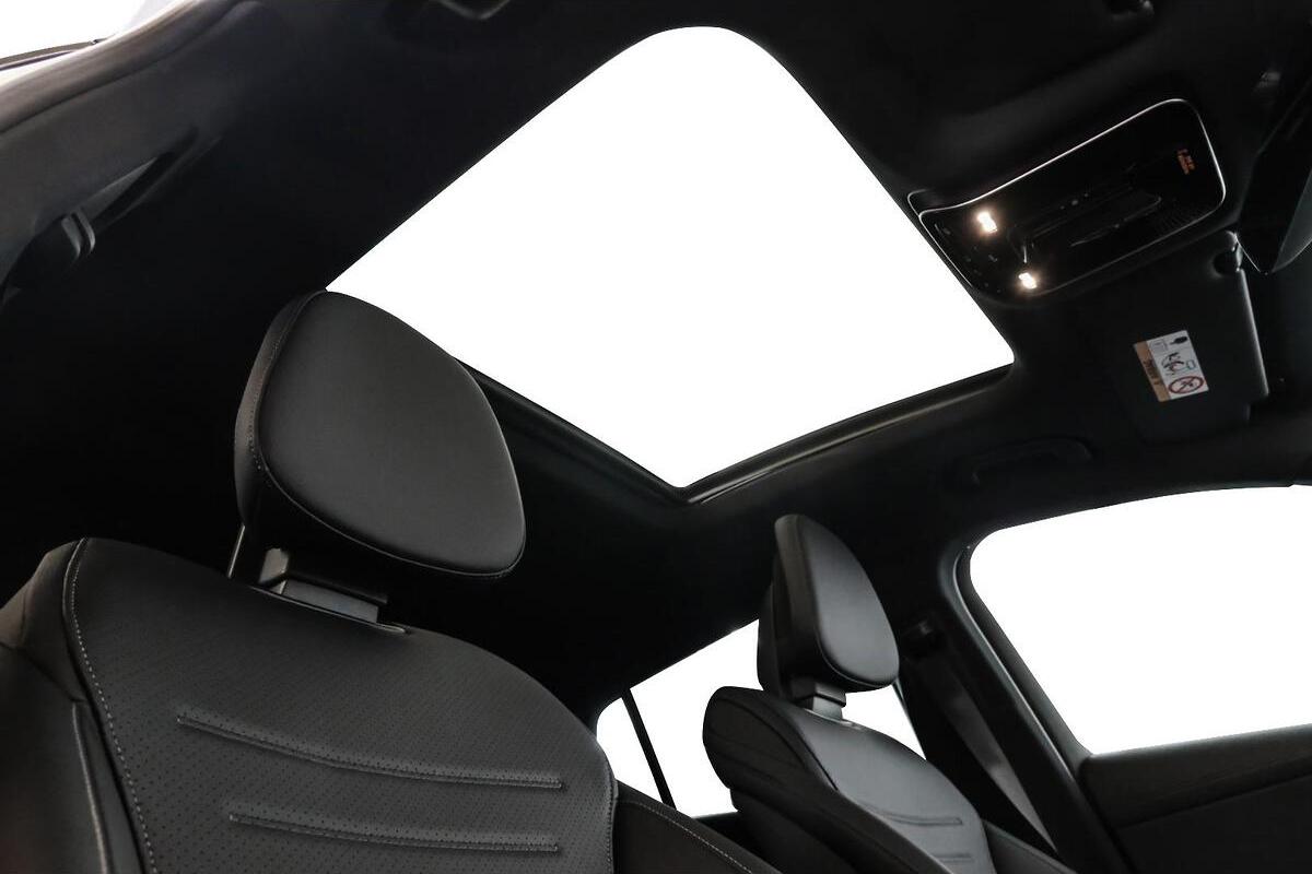 2025 Mercedes-Benz GLC-Class GLC300 Auto 4MATIC image 11