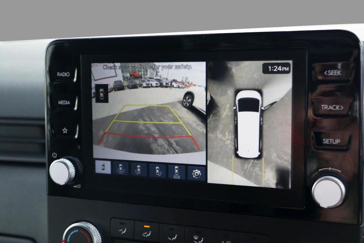 2024 Hyundai STARIA LOAD Auto MY25 image 12