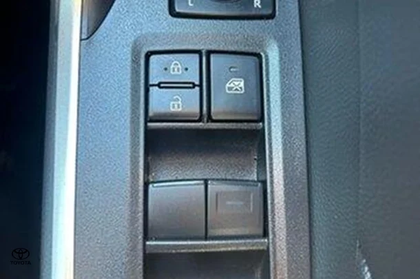 2019 Toyota RAV4 Hybrid GX AWD image 5