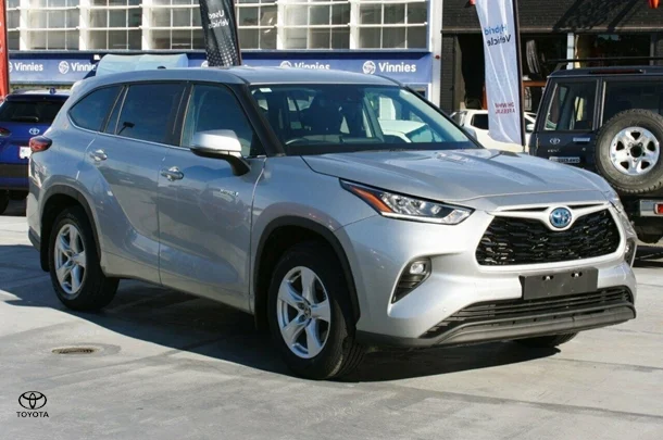 2023 Toyota Kluger Hybrid GX AWD image 2