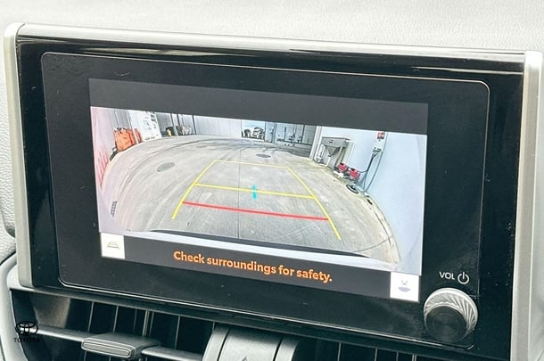 2023 Toyota Rav4 Hybrid GX AWD image 4