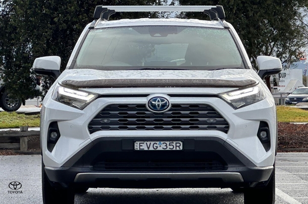 2022 Toyota RAV4 HYBRID GXL AWD image 8
