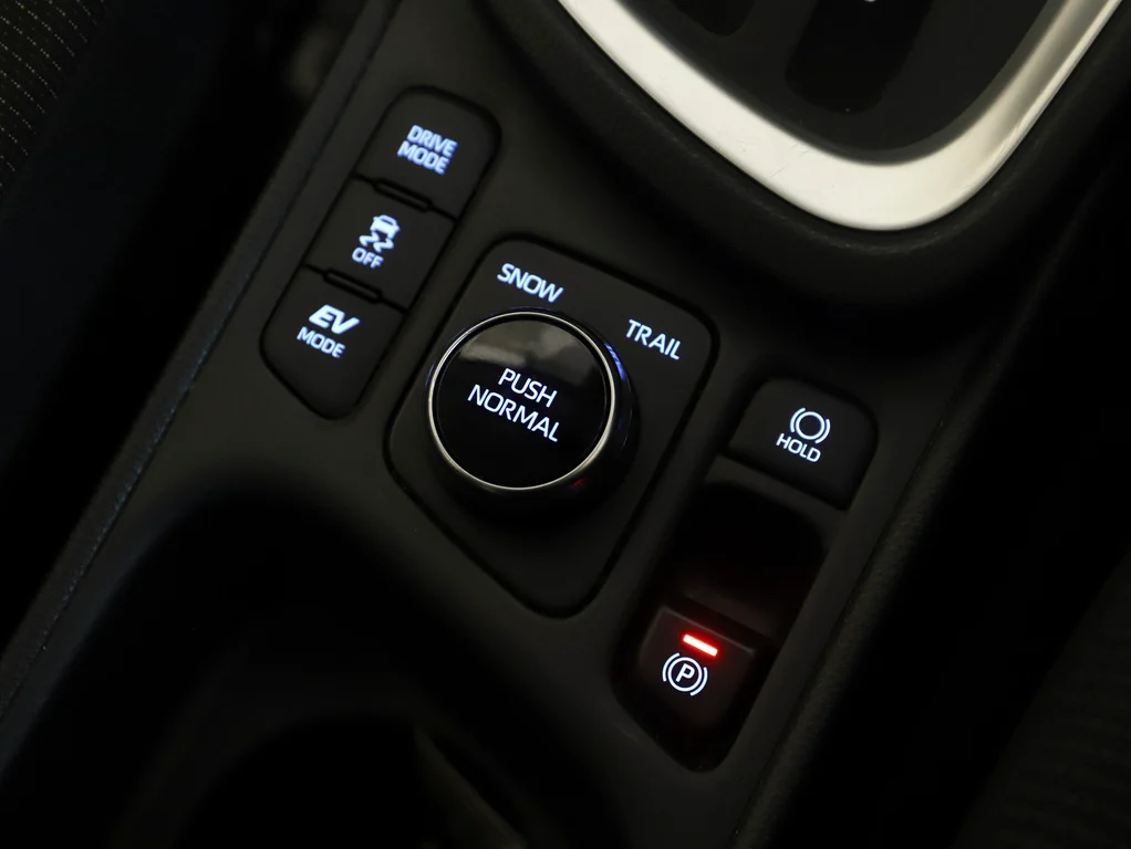 2022 Toyota Yaris Cross Hybrid GX image 16