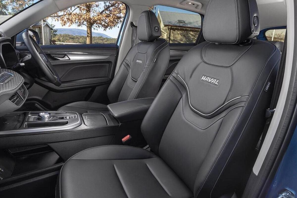 2022 GWM Haval Jolion Ultra Hybrid Auto image 4