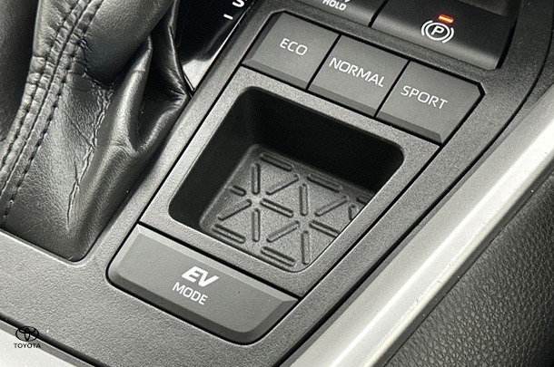 2023 Toyota Rav4 Hybrid GX-2WD image 25