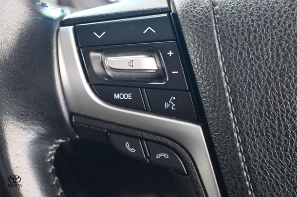 2019 Toyota Prado VX image 14