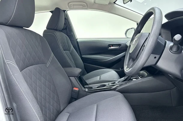 2024 Toyota Corolla Sedan Hybrid Ascent Sport image 13