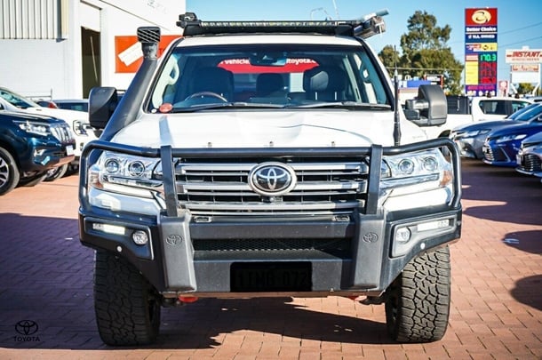 2019 Toyota Landcruiser Sahara image 3