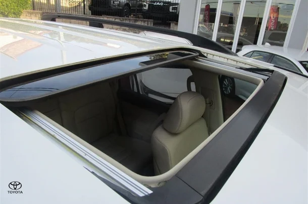 2019 Toyota Landcruiser VX image 19