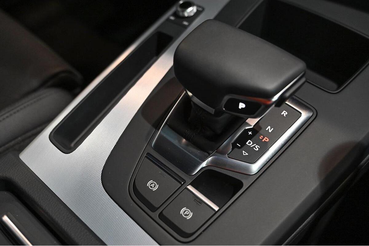 2025 Audi Q5 45 TFSI Sport Auto quattro ultra MY25 image 14