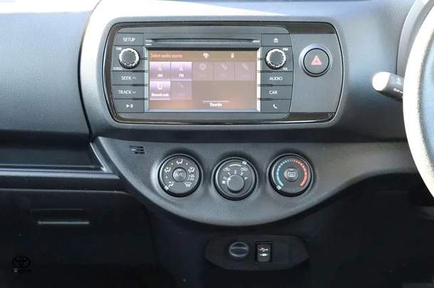 2019 Toyota Yaris Ascent image 17