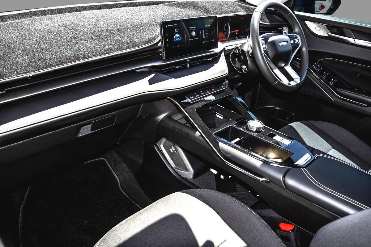 2024 GWM Haval H6 Premium Auto image 8