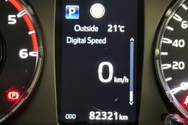 2021 Toyota Hilux SR5 image 22