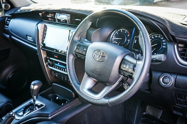 2023 Toyota Fortuner Crusade image 15