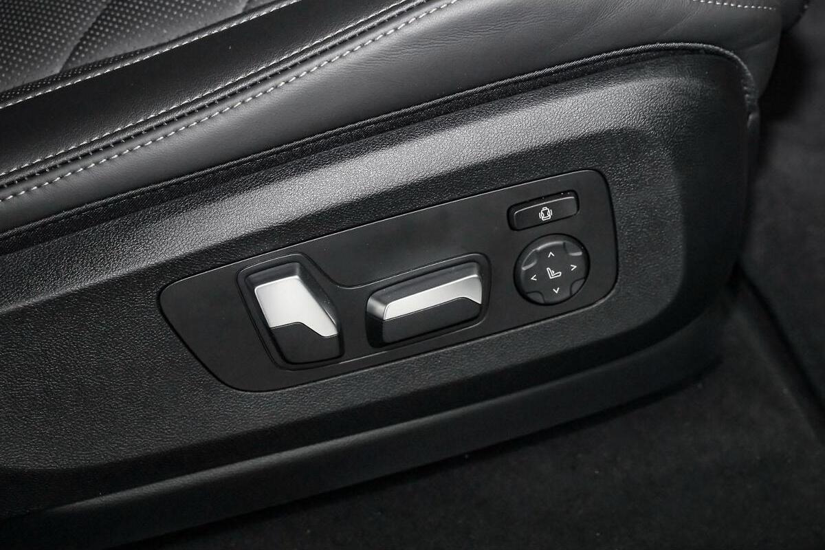 2024 BMW X6 xDrive30d M Sport G06 LCI Auto 4x4 image 11