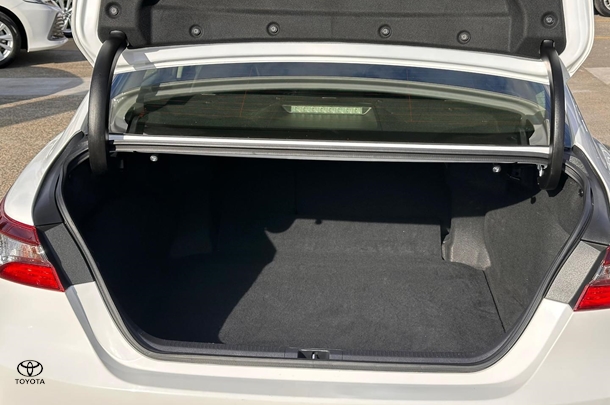 2022 Toyota Camry Ascent image 12