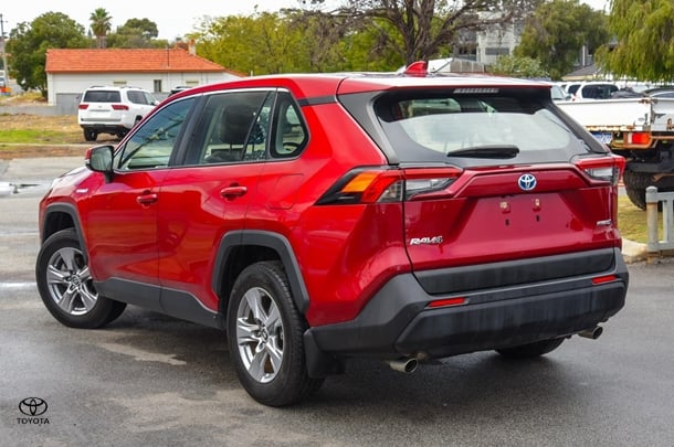 2023 Toyota Rav4 Hybrid GX image 2