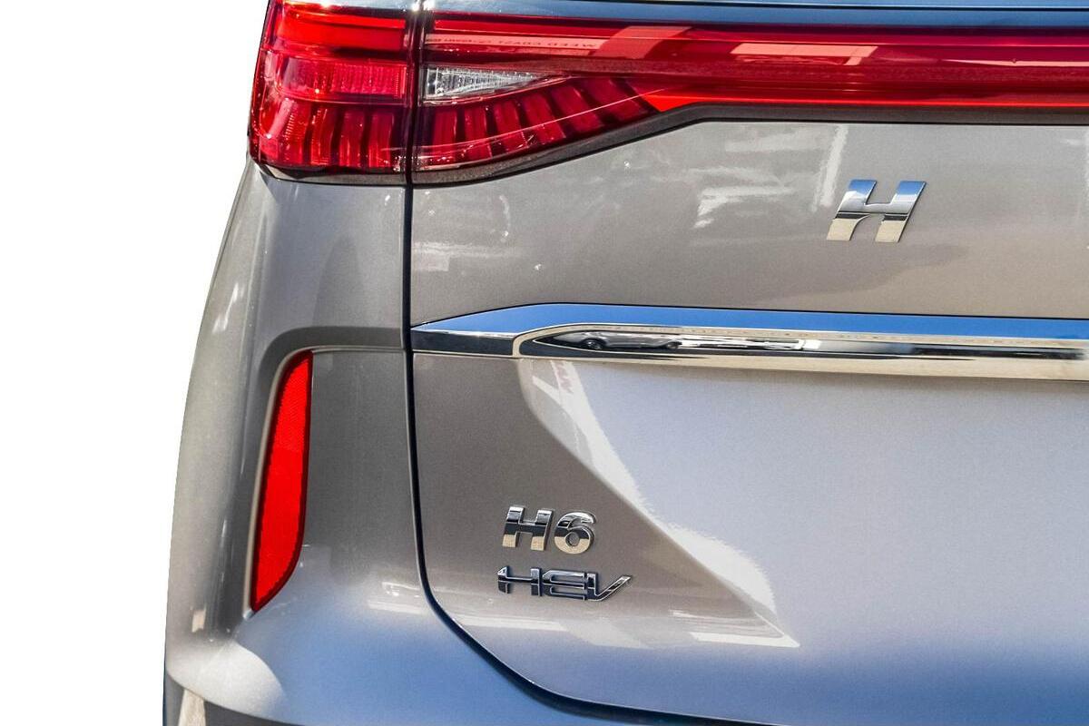 2025 GWM Haval H6 Lux Hybrid Auto image 17