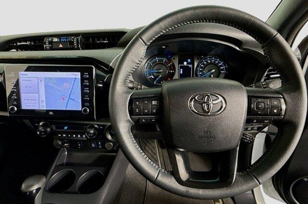 2022 Toyota Hilux Rogue image 20