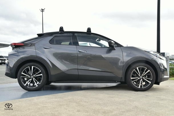 2024 Toyota C-HR Hybrid Koba 2WD image 2