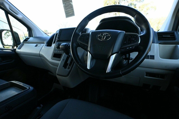 2023 Toyota Hiace SLWB image 14