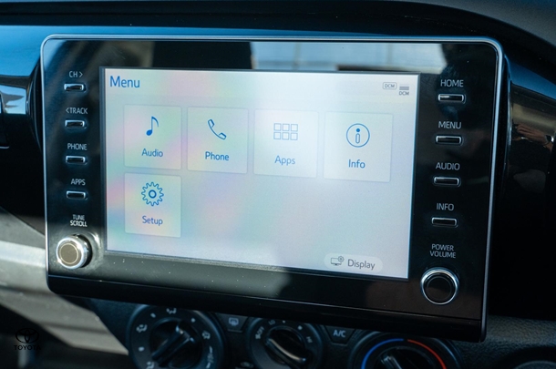 2024 TOYOTA Hilux 4x2 Workmate image 12