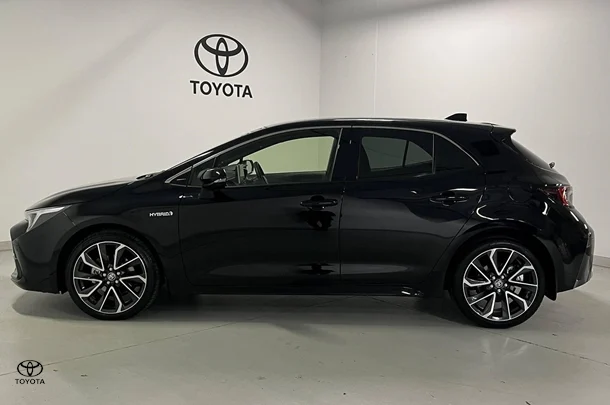 2023 Toyota Corolla ZR image 9