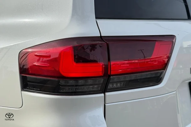 2022 Toyota Landcruiser Sahara ZX image 19