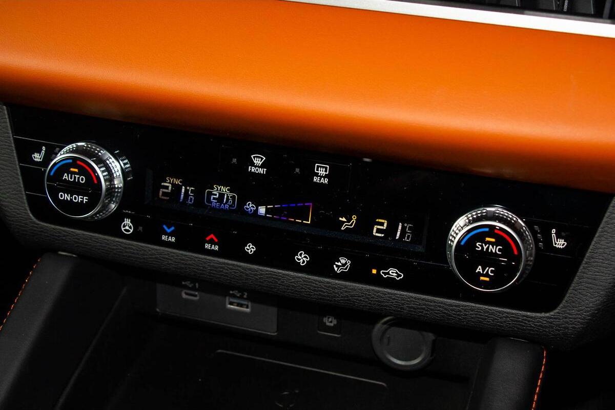 2024 Mitsubishi Outlander Exceed Tourer ZM Auto AWD MY24 image 14