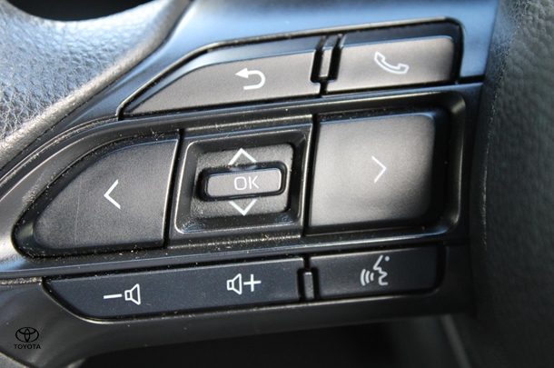 2021 Toyota Yaris Ascent Sport image 23