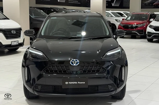 2023 Toyota Yaris Cross Hybrid GXL image 4