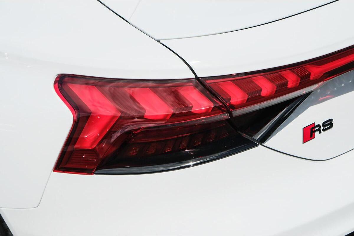 2024 Audi RS e-tron GT Auto e-quattro MY24 image 15