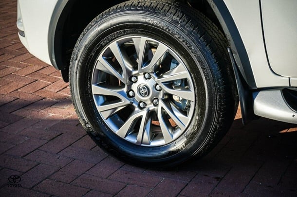 2023 Toyota Fortuner Crusade image 5