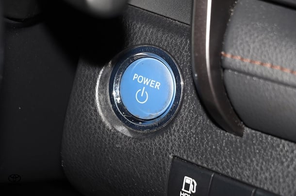 2018 Toyota Camry Hybrid Ascent Sport image 14